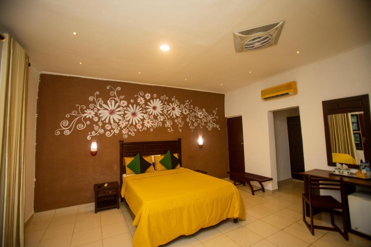 Hotel Eden Garden Sigiriya Exterior foto